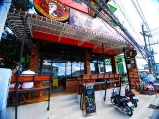 Coffee Mania House Hotel Phuket Екстериор снимка